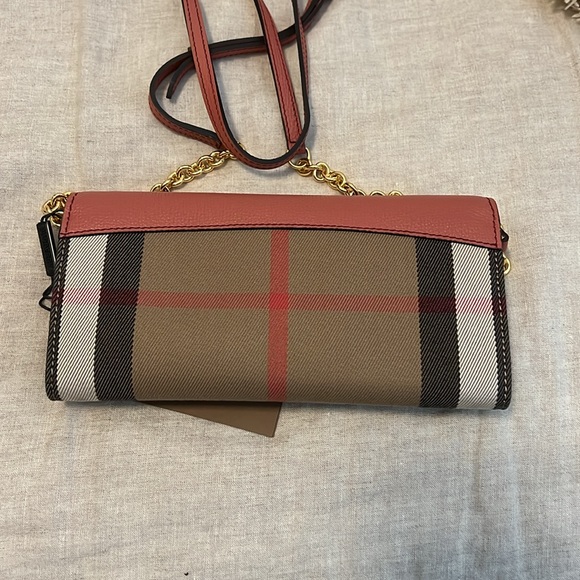 Burberry CrossBody - Picture 2 of 3